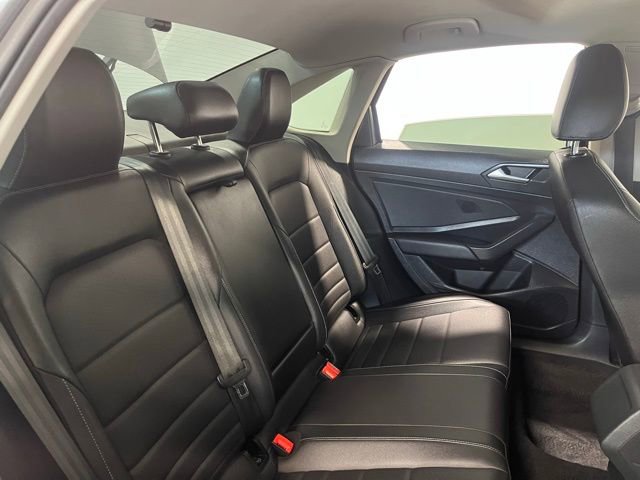 Used 2021 Volkswagen Jetta SE image 13