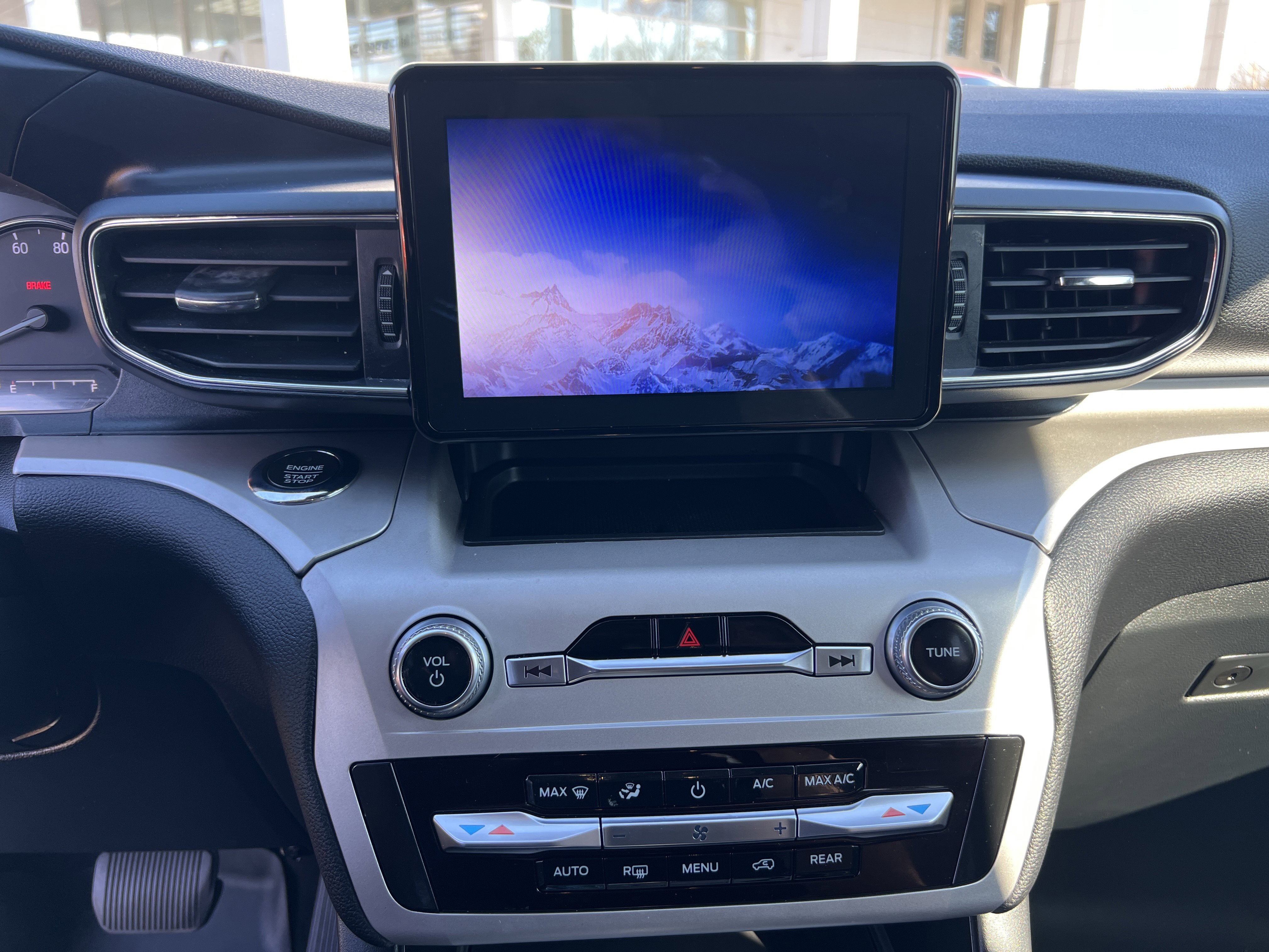 Used 2020 Ford Explorer XLT w/ Equipment Group 202A image 20