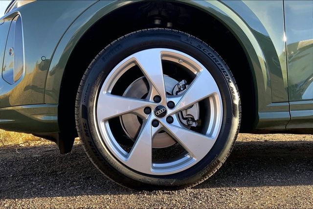 Certified 2025 Audi Q5 Premium Plus w/ Premium Plus image 9