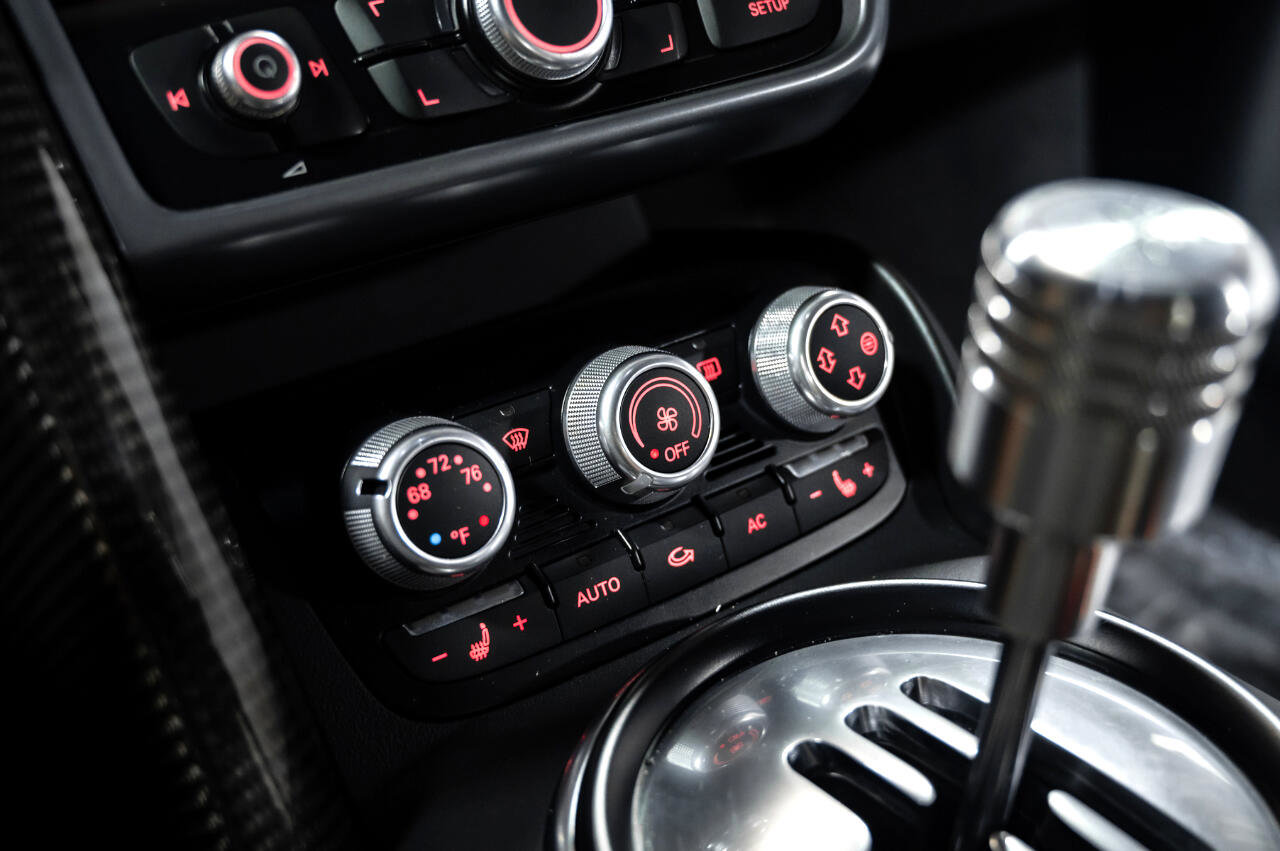 Used 2009 Audi R8 V8 image 29