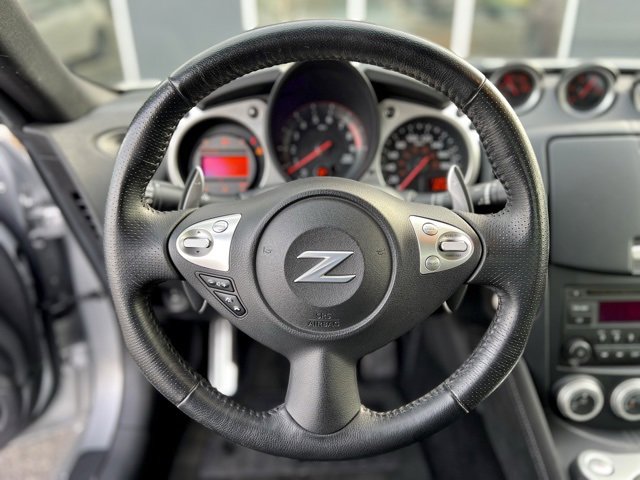 Used 2017 Nissan 370Z Roadster image 19