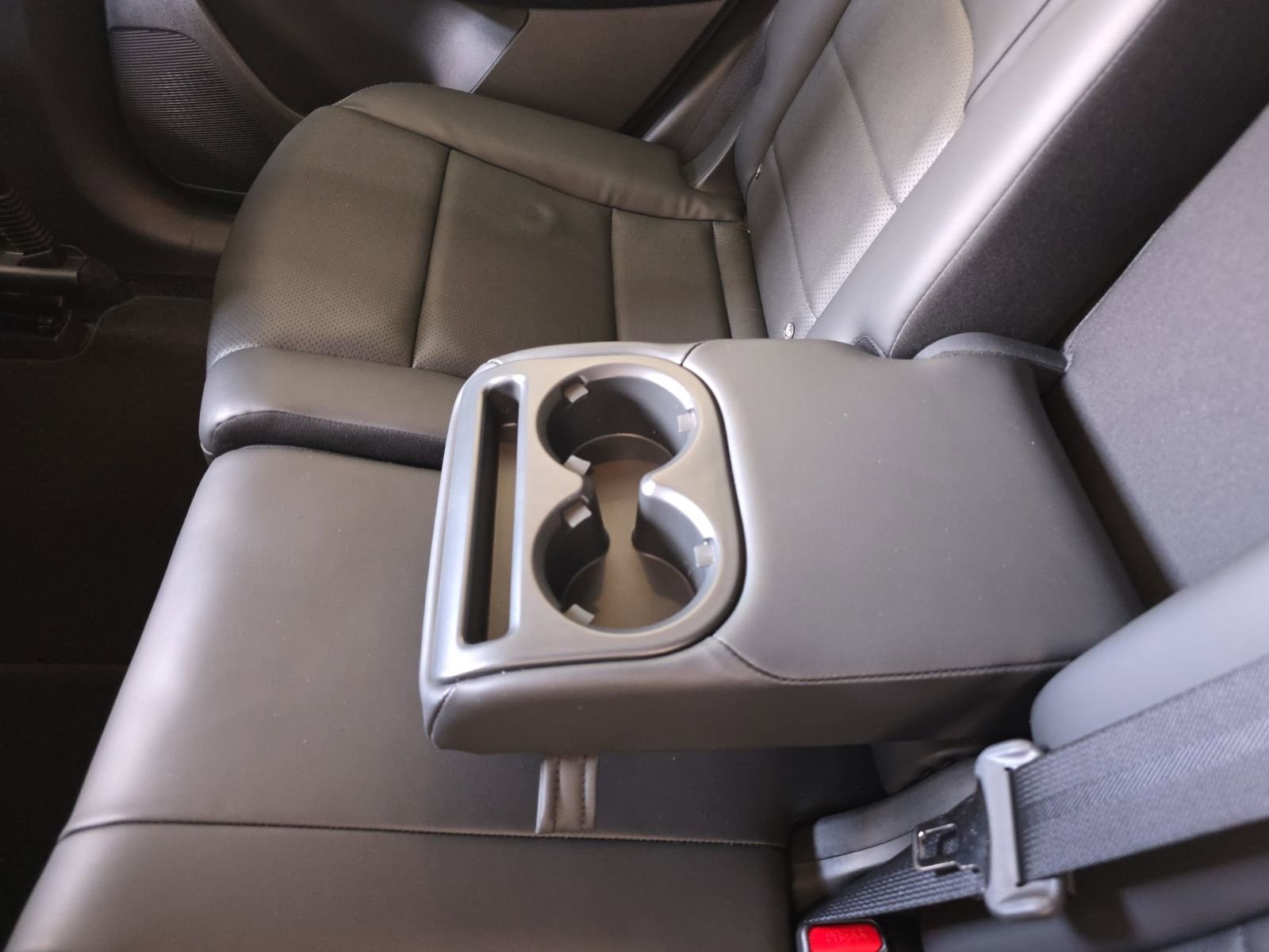 New 2025 INFINITI QX50 Luxe image 18