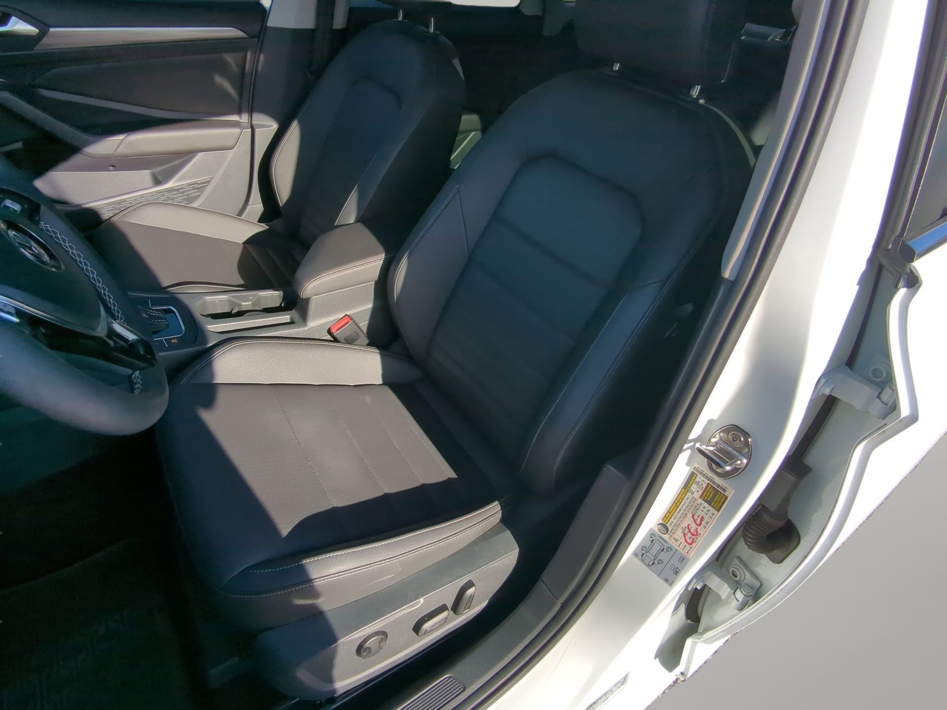 Used 2021 Volkswagen Jetta SEL image 48