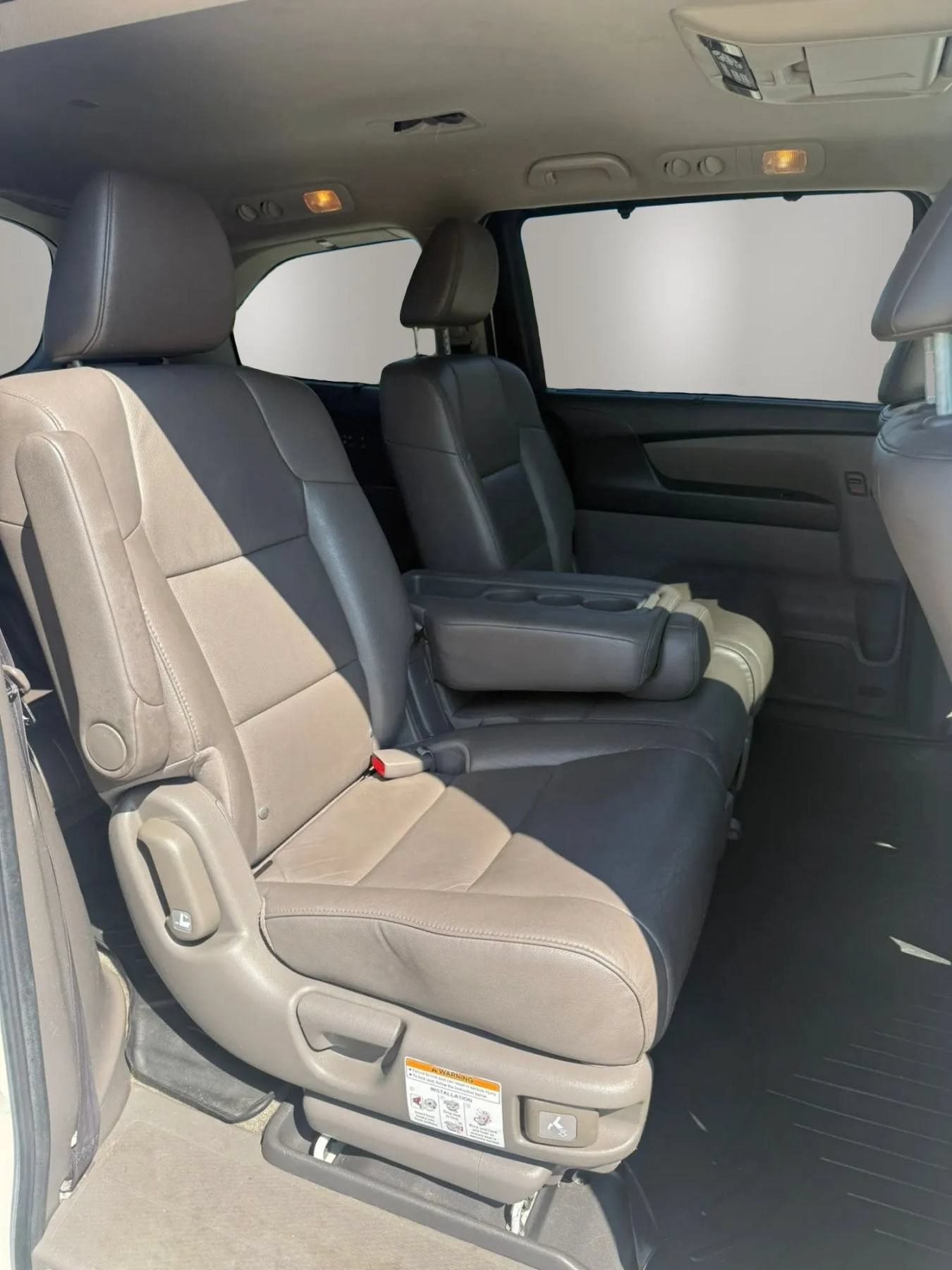 Used 2015 Honda Odyssey Touring image 9