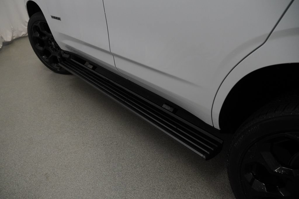 Used 2026 Chevrolet Tahoe High Country AWD/4WD image 27