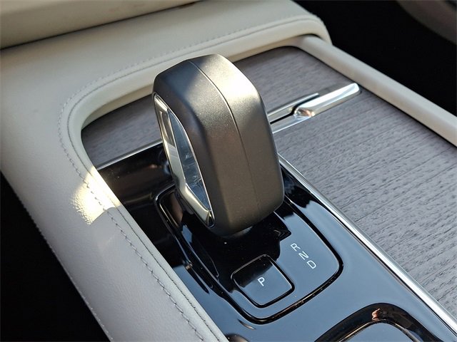 Used 2023 Volvo S90 B6 Plus image 15