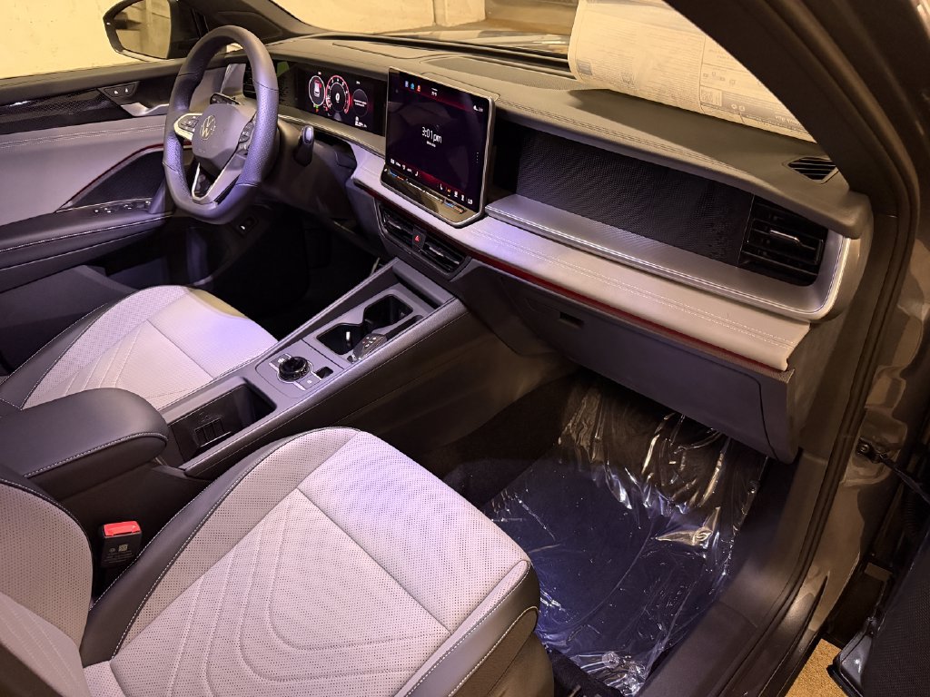 New 2026 Volkswagen Tiguan SE R-Line AWD/4WD image 20