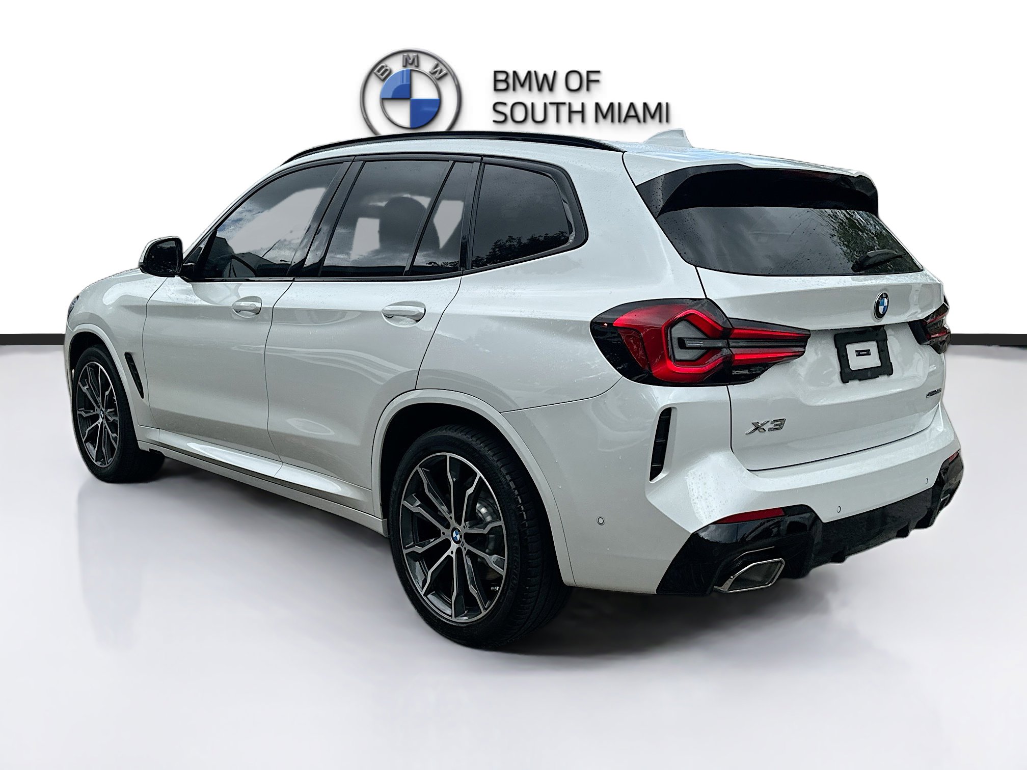 Certified 2024 BMW X3 sDrive30i w/ M Sport Package image 4