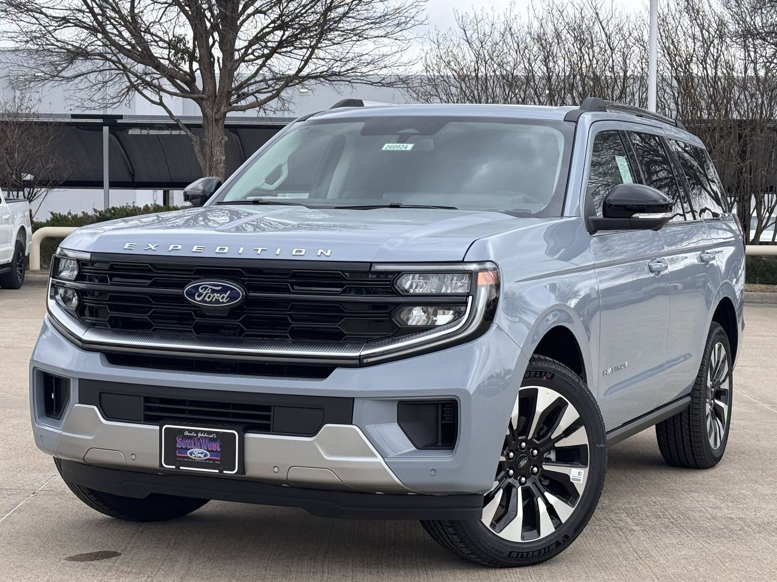 New 2026 Ford Expedition Platinum image 1