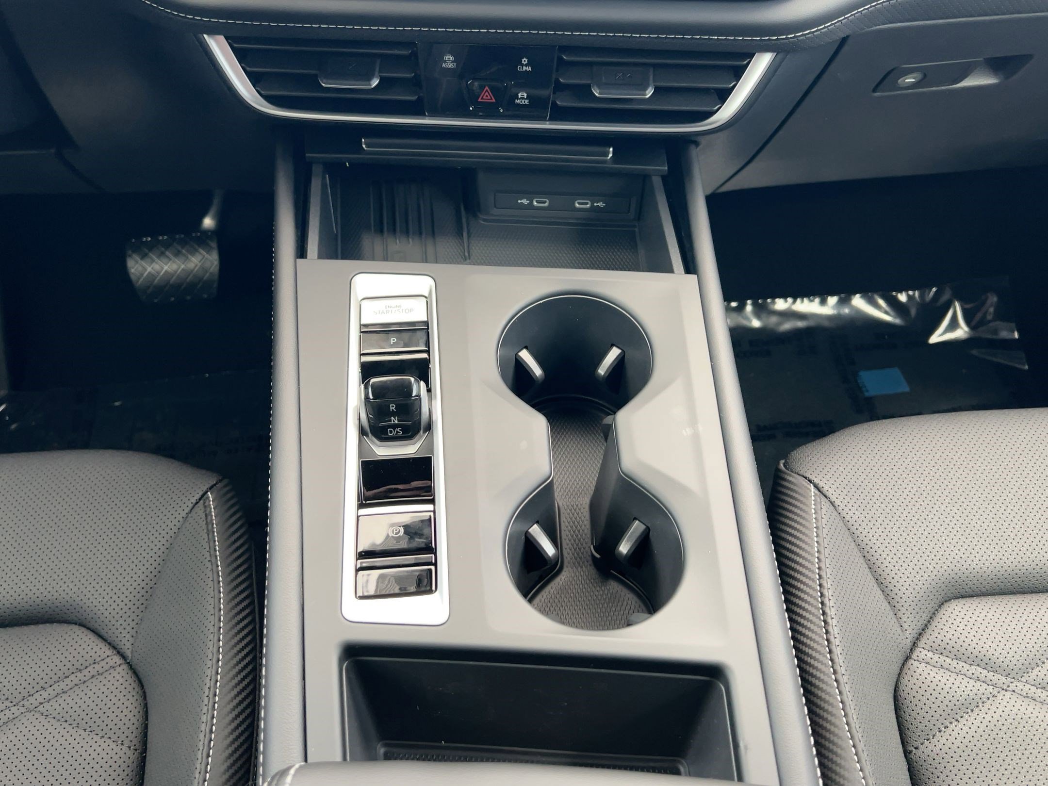 New 2026 Volkswagen Atlas Cross Sport SE image 24