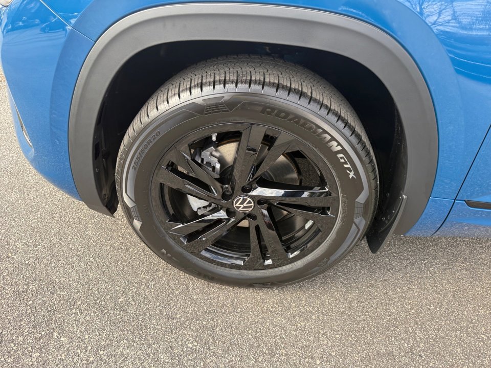 New 2026 Volkswagen Atlas Cross Sport SEL R-Line image 27