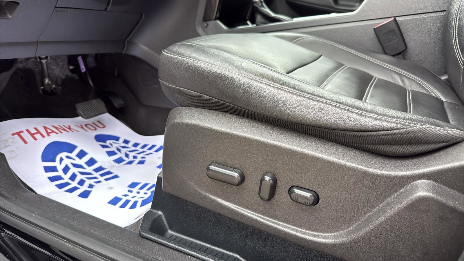 Used 2017 Ford Escape Titanium w/ Equipment Group 301A image 10