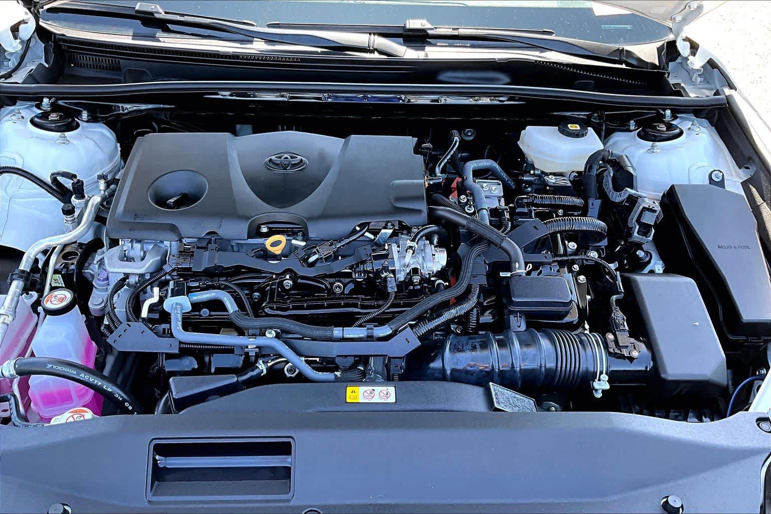 Used 2025 Toyota Camry SE FWD image 31