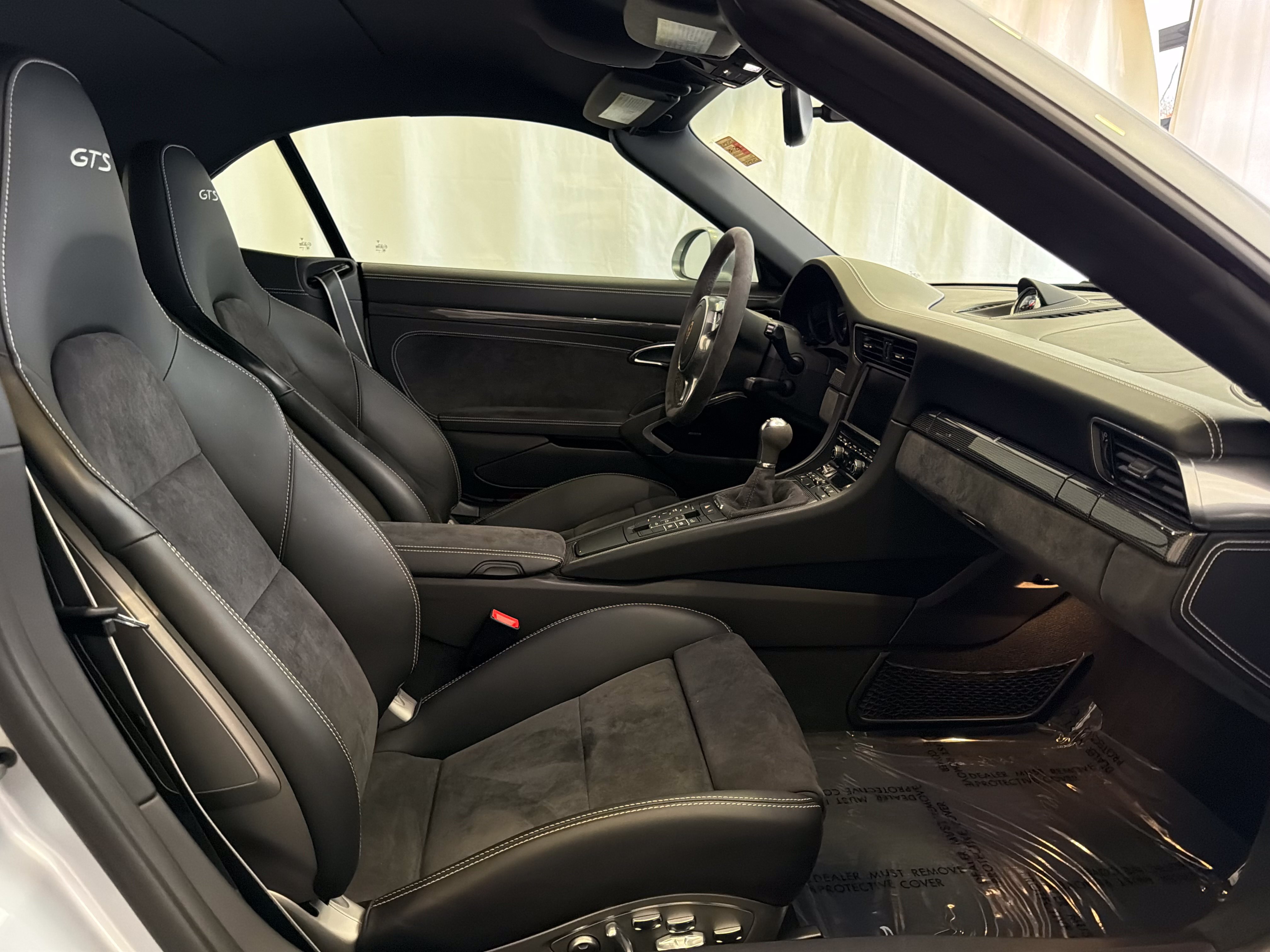 Used 2016 Porsche 911 Carrera GTS RWD image 17