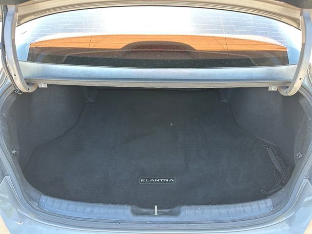 Used 2021 Hyundai Elantra SEL FWD image 29