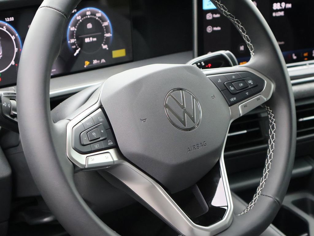 Used 2025 Volkswagen Tiguan S image 21