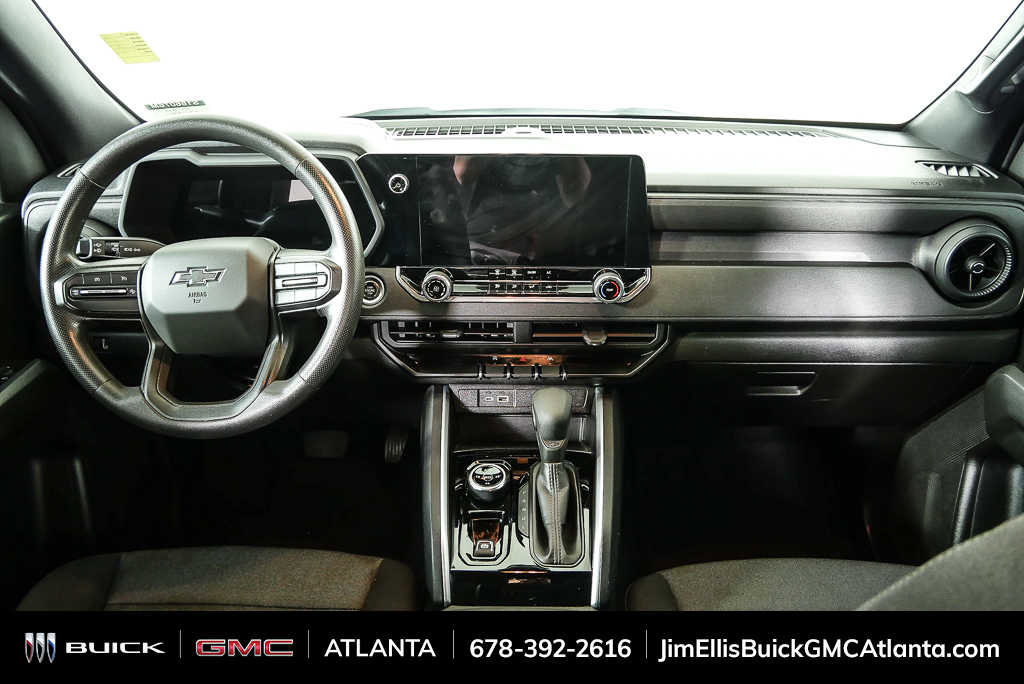 Used 2024 Chevrolet Colorado Trail Boss w/ Technology Package image 18