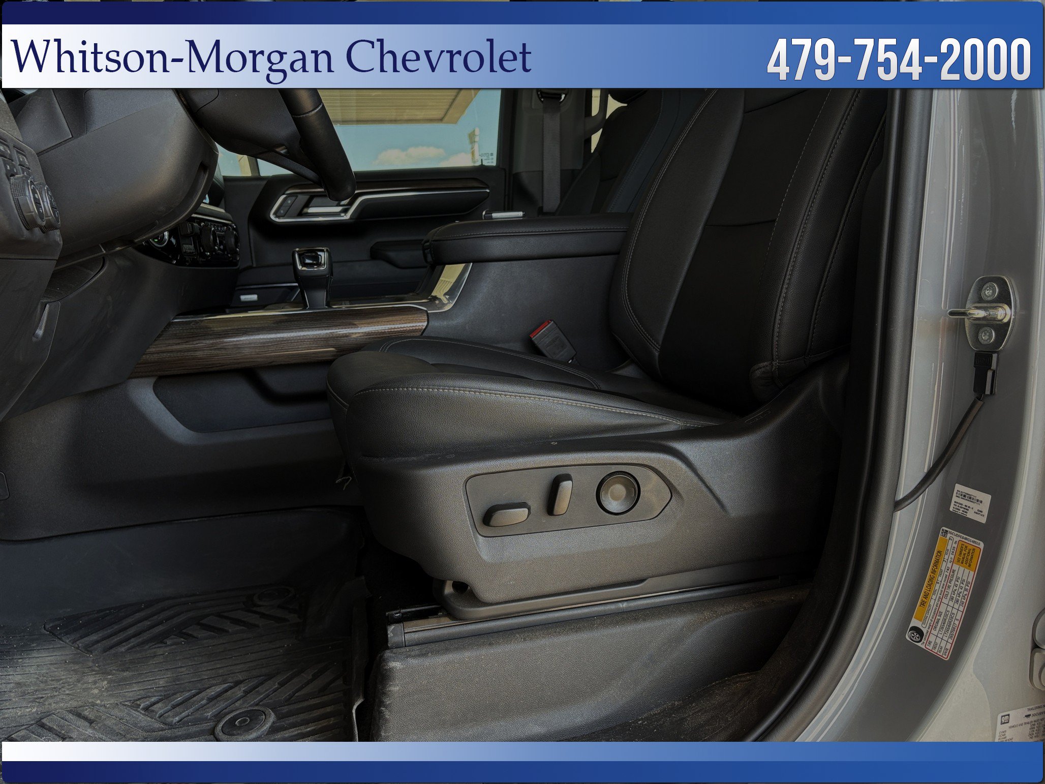 Used 2024 Chevrolet Silverado 1500 LT Trail Boss w/ Convenience Package II AWD/4WD image 13