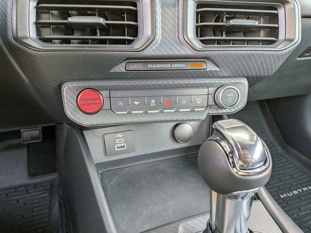 Used 2024 Ford Mustang Coupe image 21