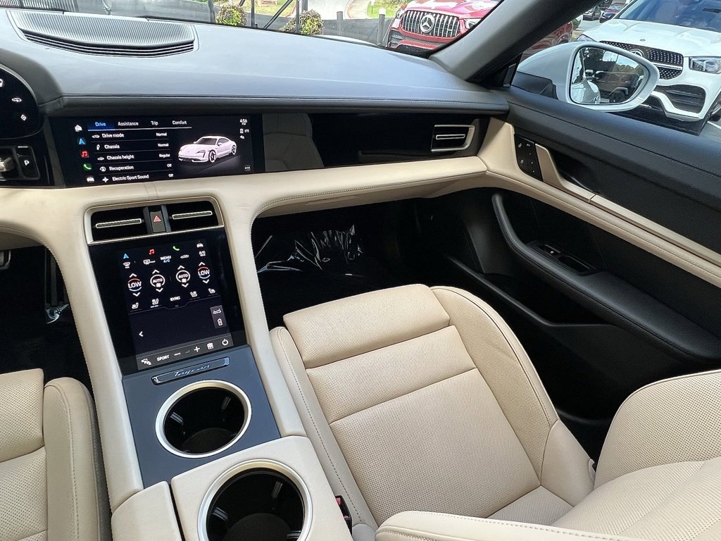 Used 2024 Porsche Taycan 4S image 38