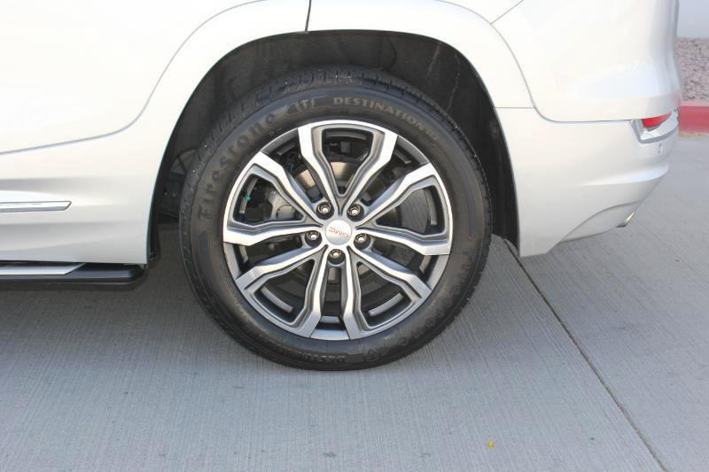 Used 2020 GMC Terrain Denali w/ Denali Premium Package AWD/4WD image 49