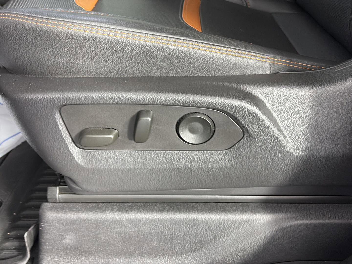 Used 2023 GMC Sierra 1500 AT4 w/ AT4 Premium Package image 25