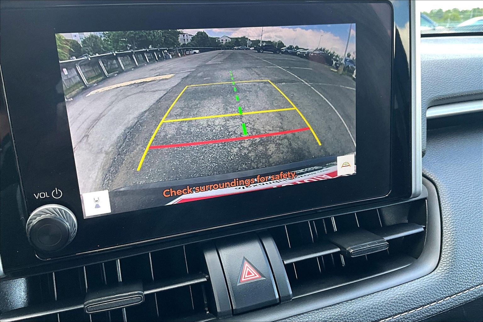 Used 2024 Toyota RAV4 XLE FWD image 20