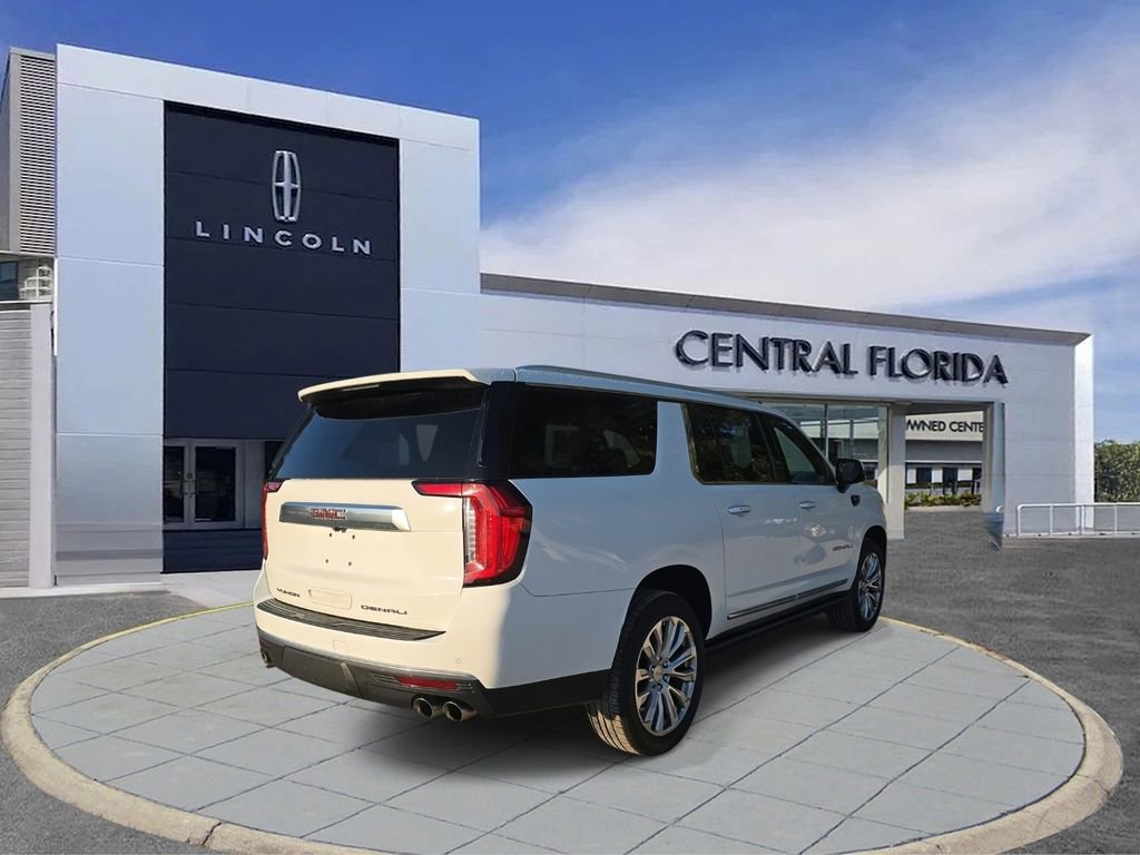 Used 2023 GMC Yukon XL Denali image 3