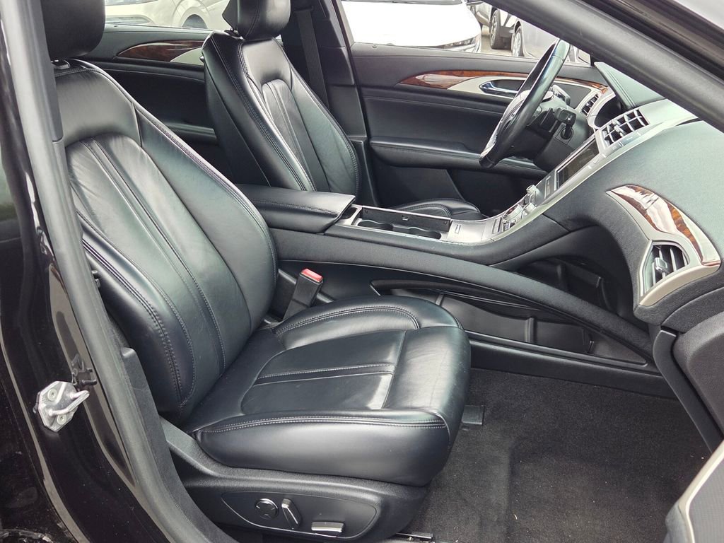 Used 2019 Lincoln MKZ Reserve image 12