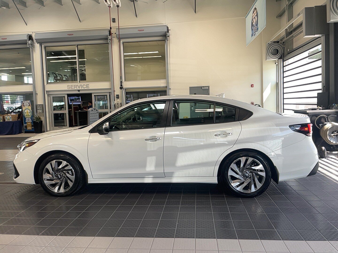 Used 2025 Subaru Legacy Touring XT AWD/4WD image 4