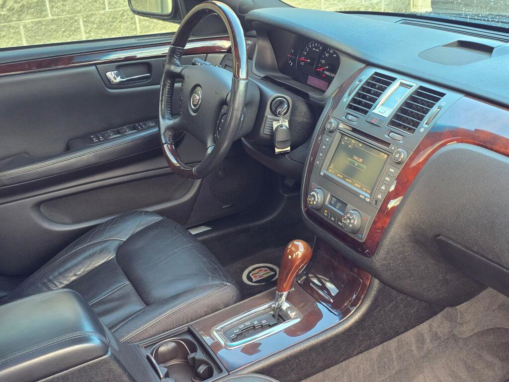 Used 2007 Cadillac DTS Performance image 27