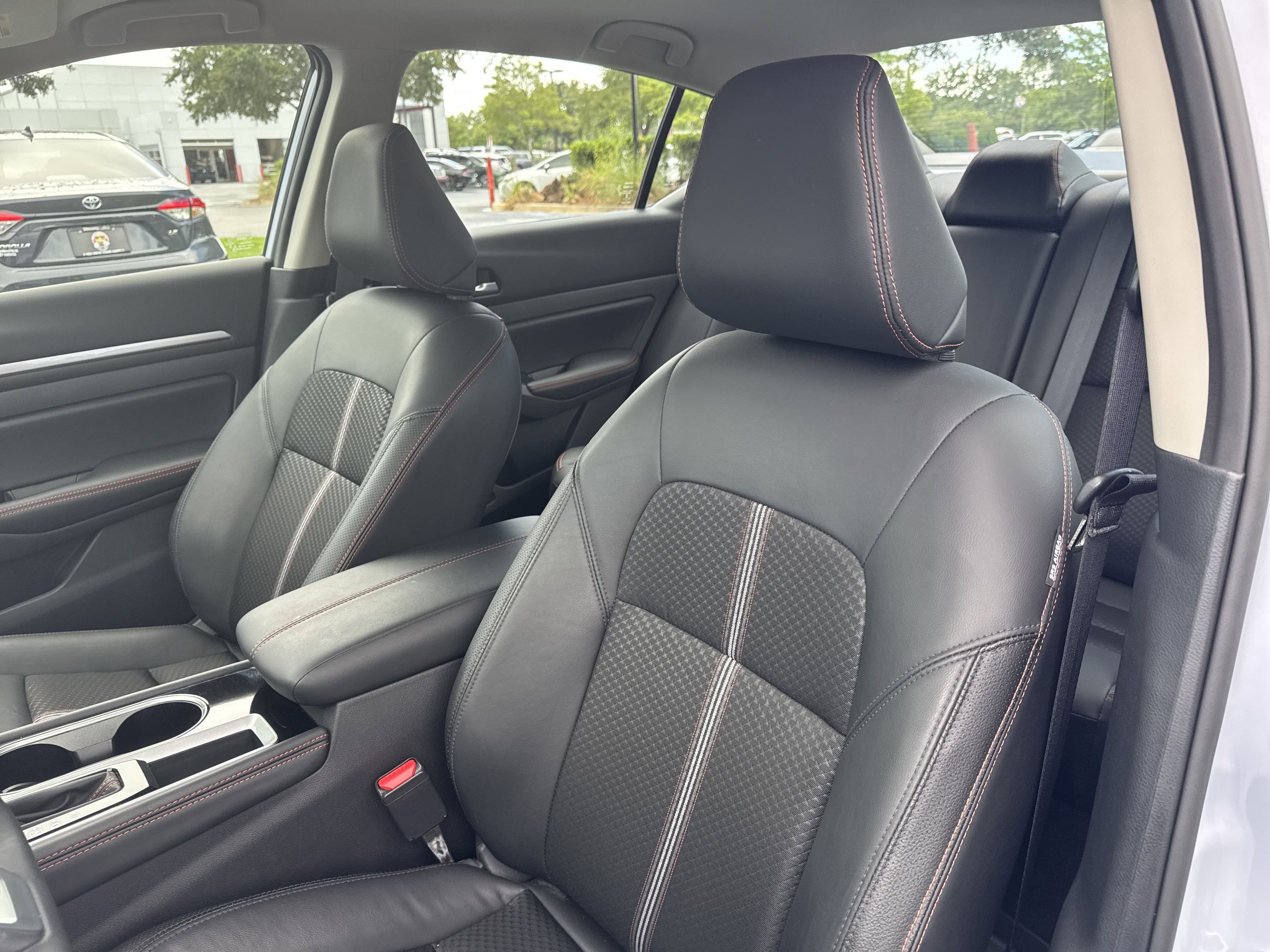 Used 2024 Nissan Altima 2.5 SR image 14