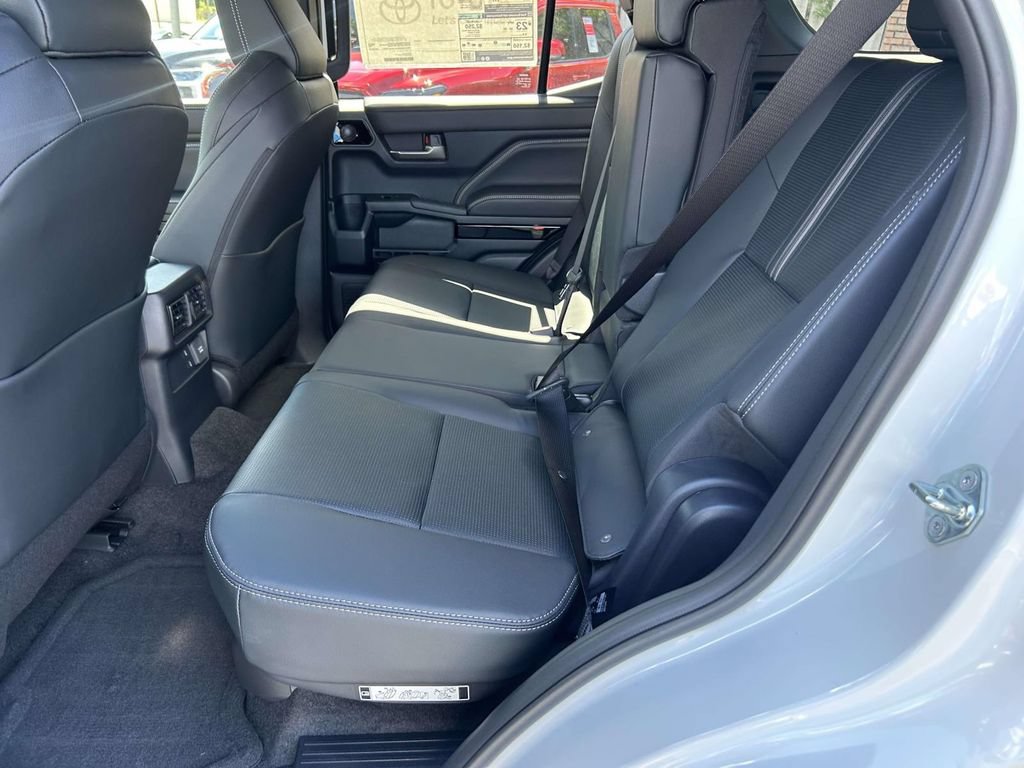 New 2026 Toyota 4Runner Limited AWD/4WD image 15