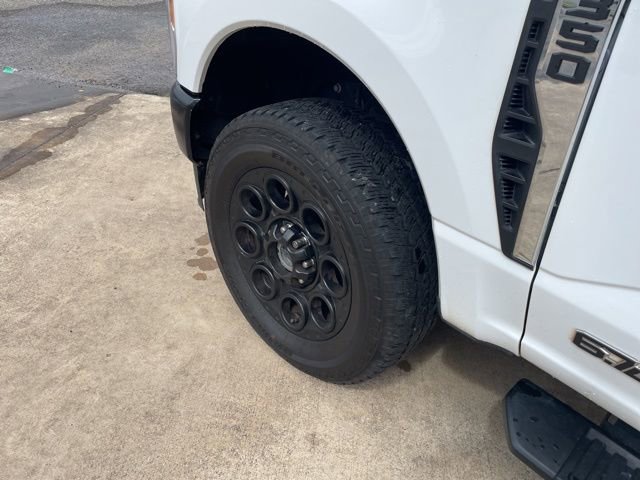 Used 2023 Ford F350 XL image 4