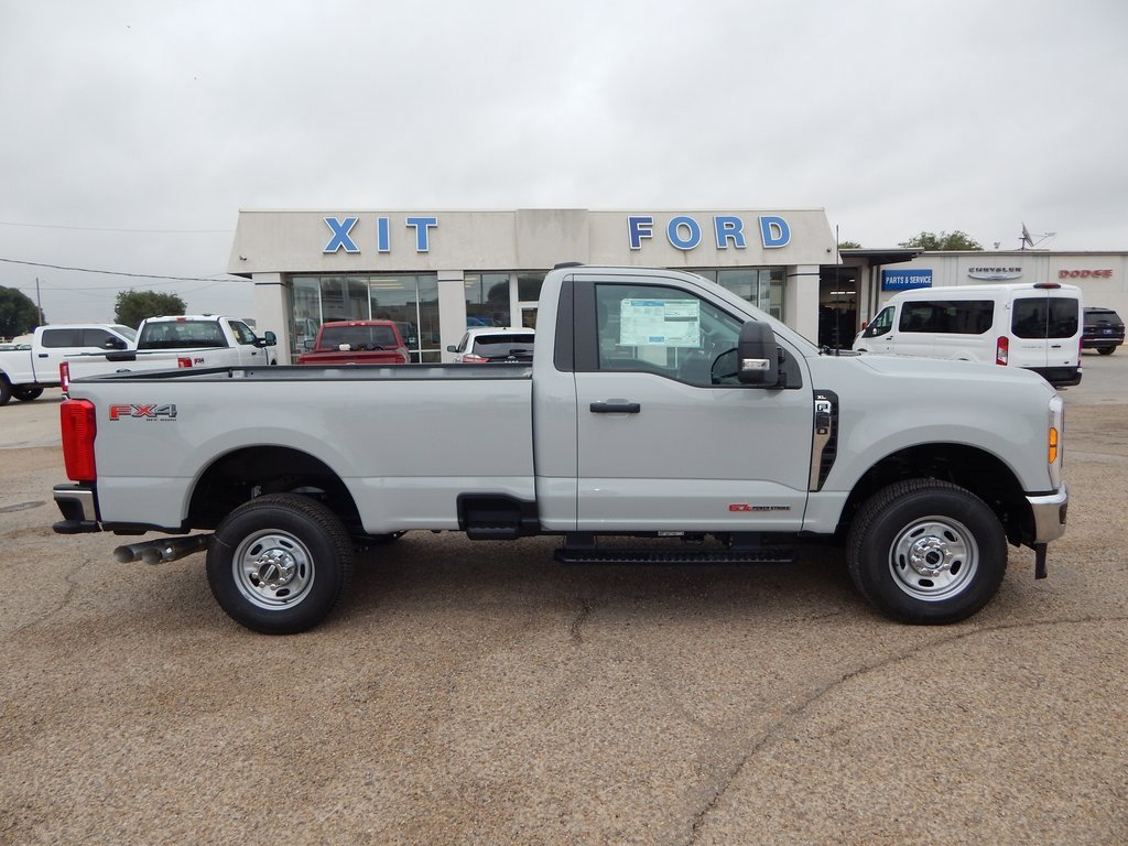 New 2025 Ford F250 4x4 Regular Cab Super Duty image 2