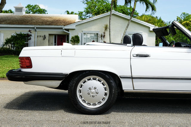 Used 1987 Mercedes-Benz 560 SL image 8