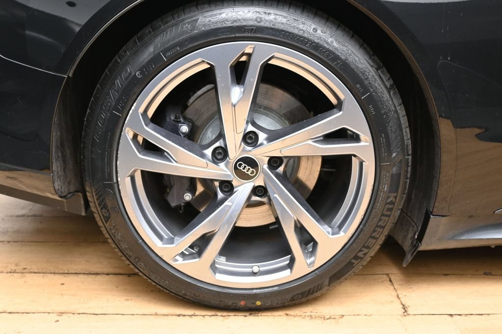 Used 2024 Audi e-tron GT Premium Plus AWD/4WD image 11