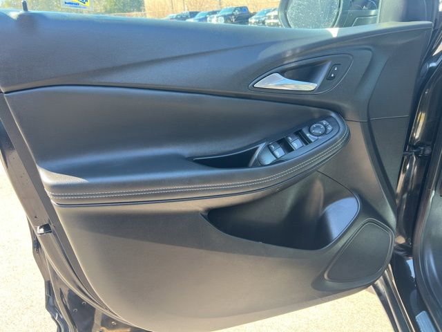 Used 2023 Buick Encore GX Select image 18