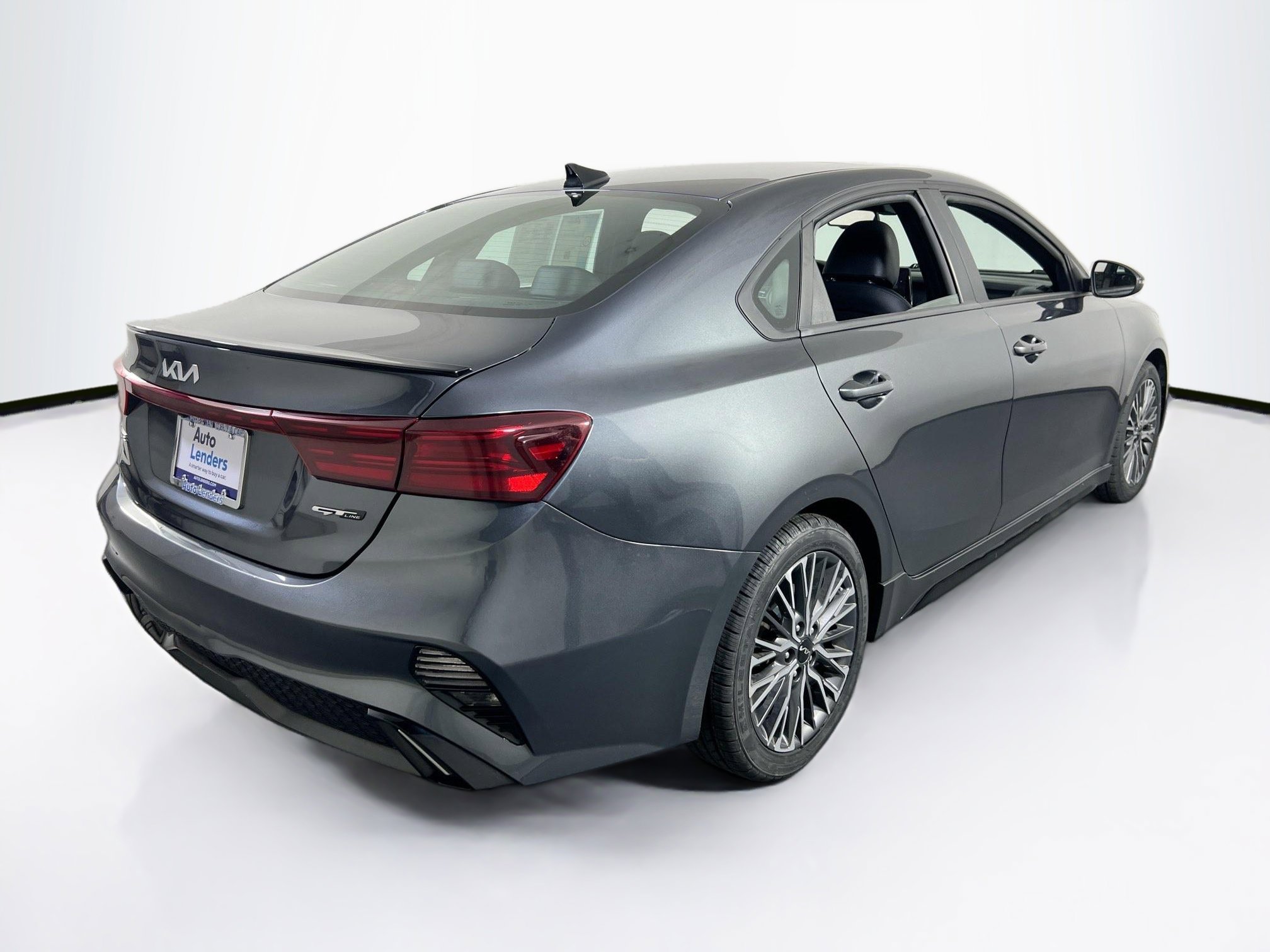 Used 2022 Kia Forte GT-Line w/ GT-Line Premium Package image 5