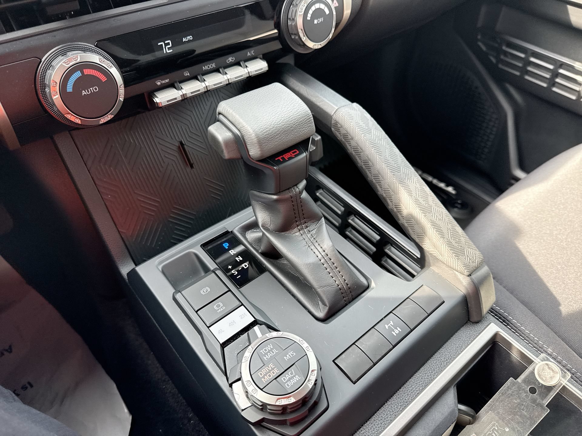 Certified 2025 Toyota Tacoma TRD Off-Road AWD/4WD image 20