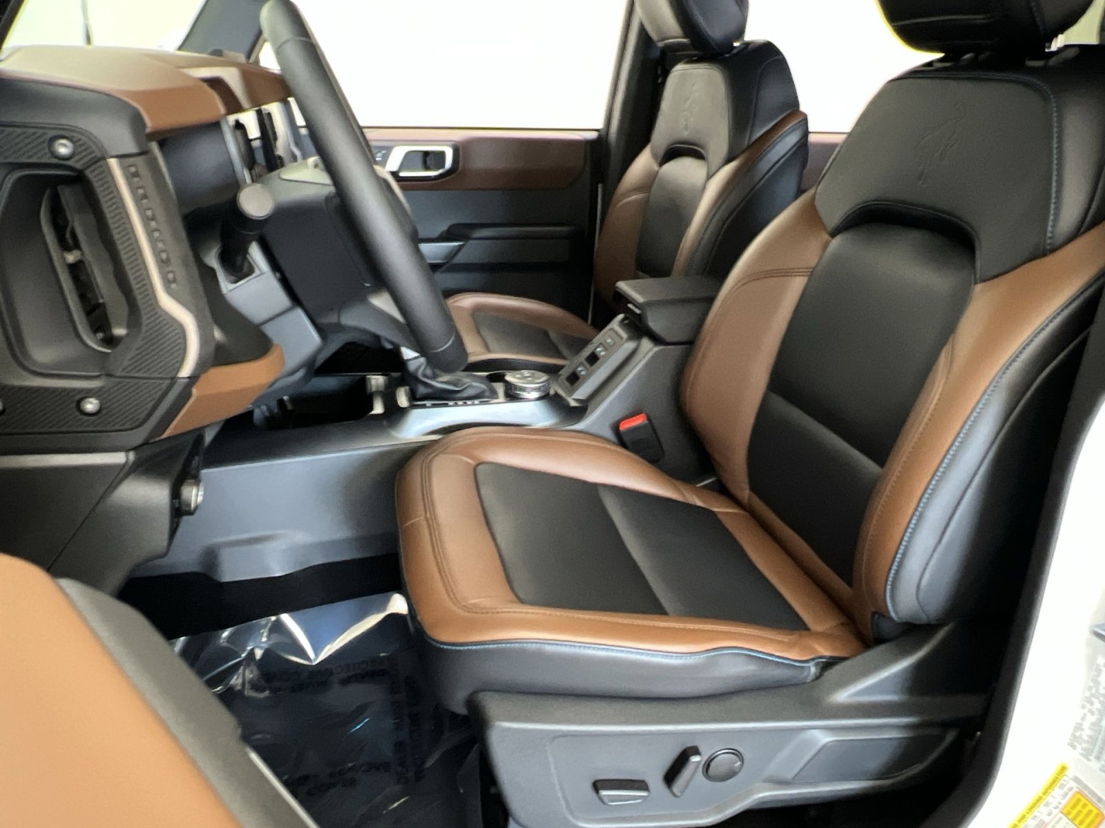 Used 2024 Ford Bronco Outer Banks image 17