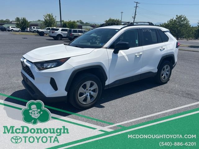 Used 2021 Toyota RAV4 LE AWD/4WD image 1
