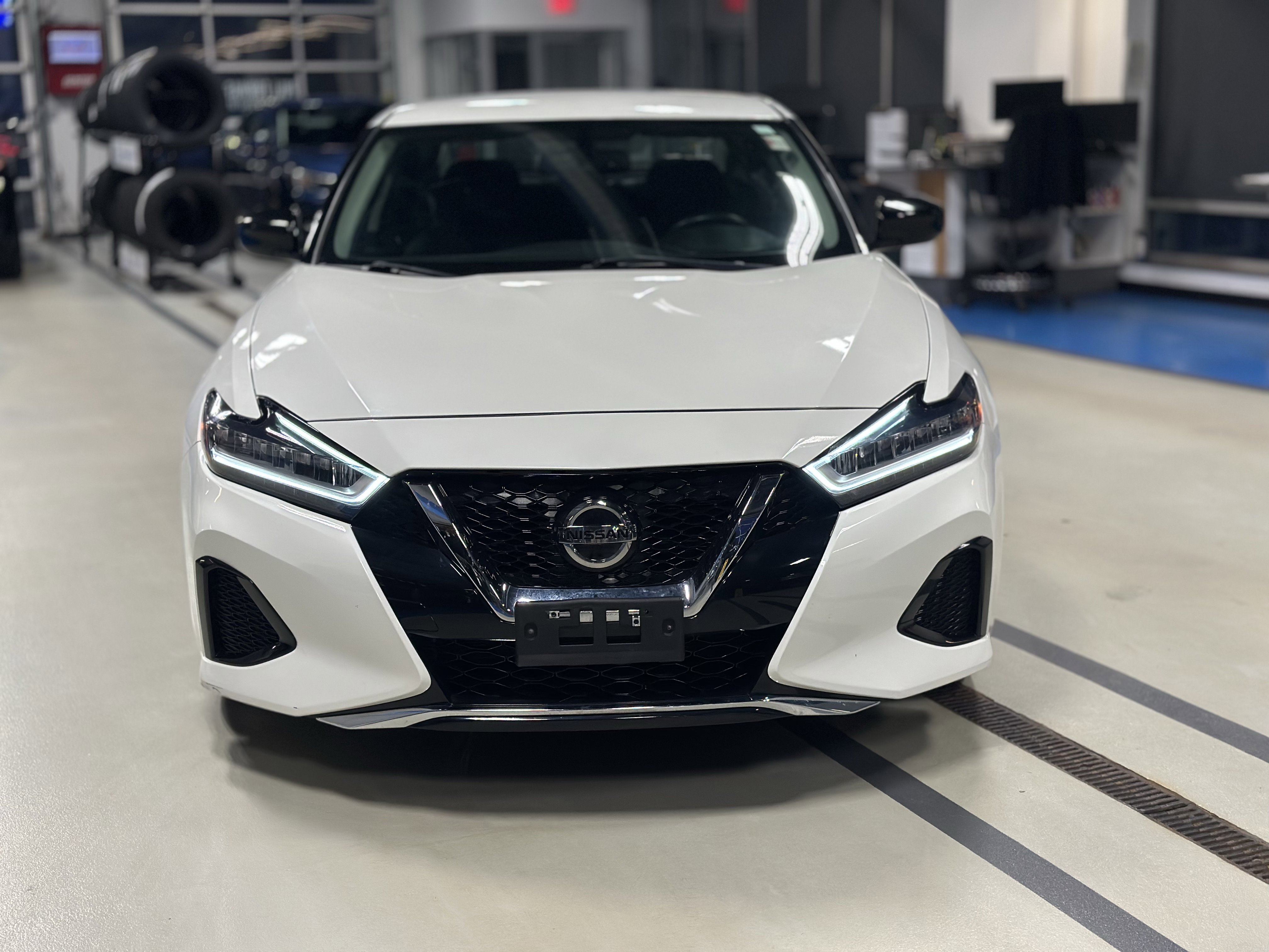 Used 2019 Nissan Maxima 3.5 S w/ Floor Mat Group image 2