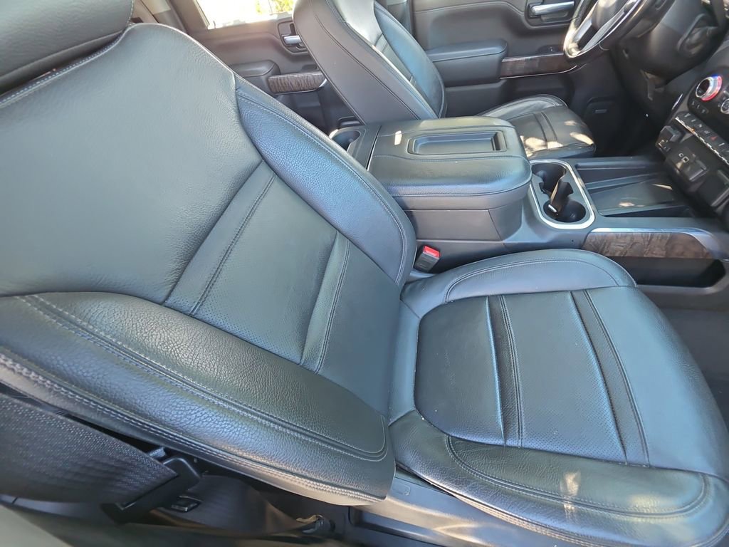 Used 2021 GMC Sierra 3500 Denali w/ Denali Ultimate Package image 16