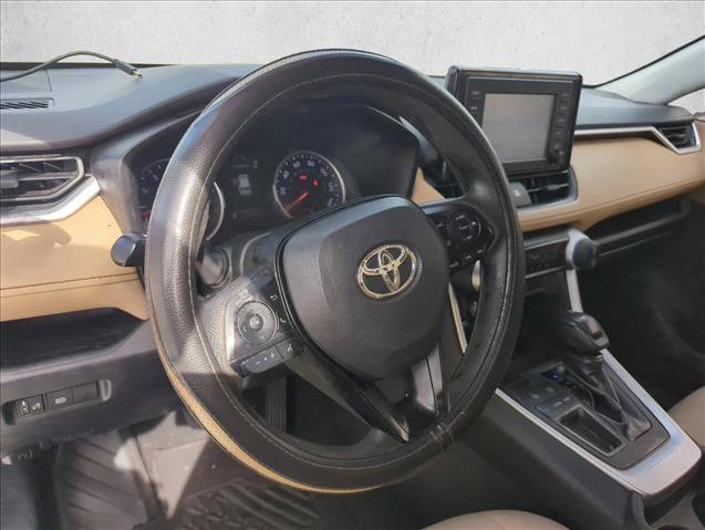 Used 2019 Toyota RAV4 LE image 23