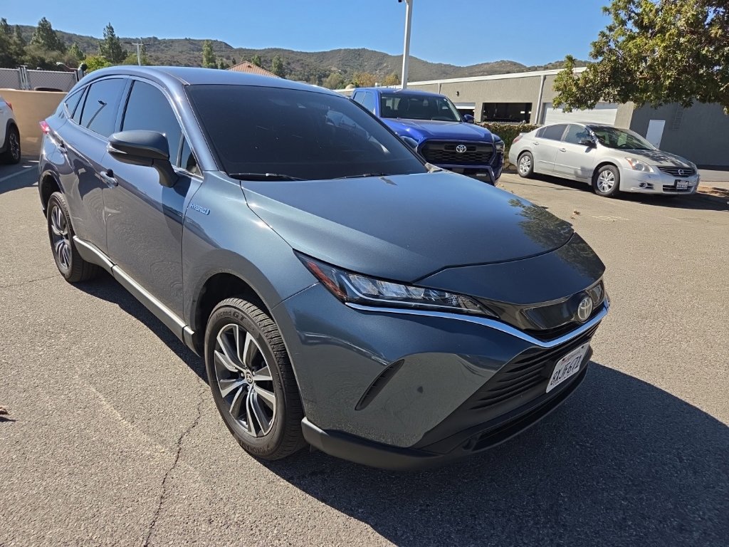 Used 2021 Toyota Venza LE w/ Carpet Mat Package (TMS) AWD/4WD image 7