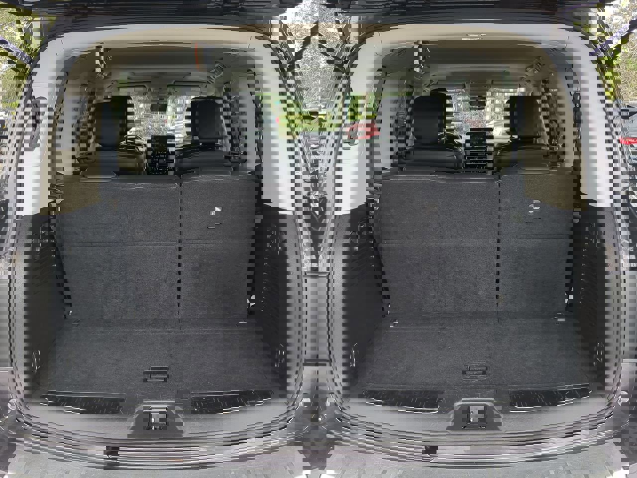 Used 2024 INFINITI QX80 Luxe image 13