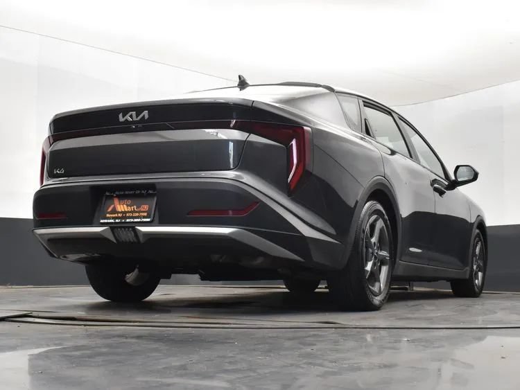 Used 2025 Kia K4 FWD image 13