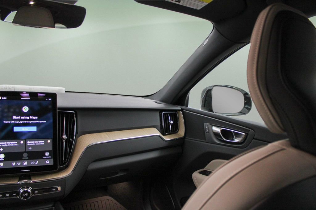 New 2026 Volvo XC60 B5 Plus w/ Protection Package Premier AWD/4WD image 52