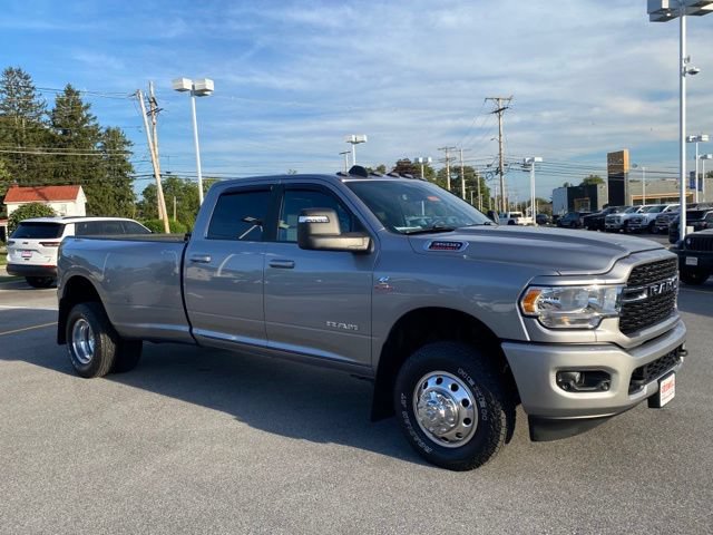 Used 2024 RAM 3500 Big Horn w/ Sport Appearance Package AWD/4WD image 7